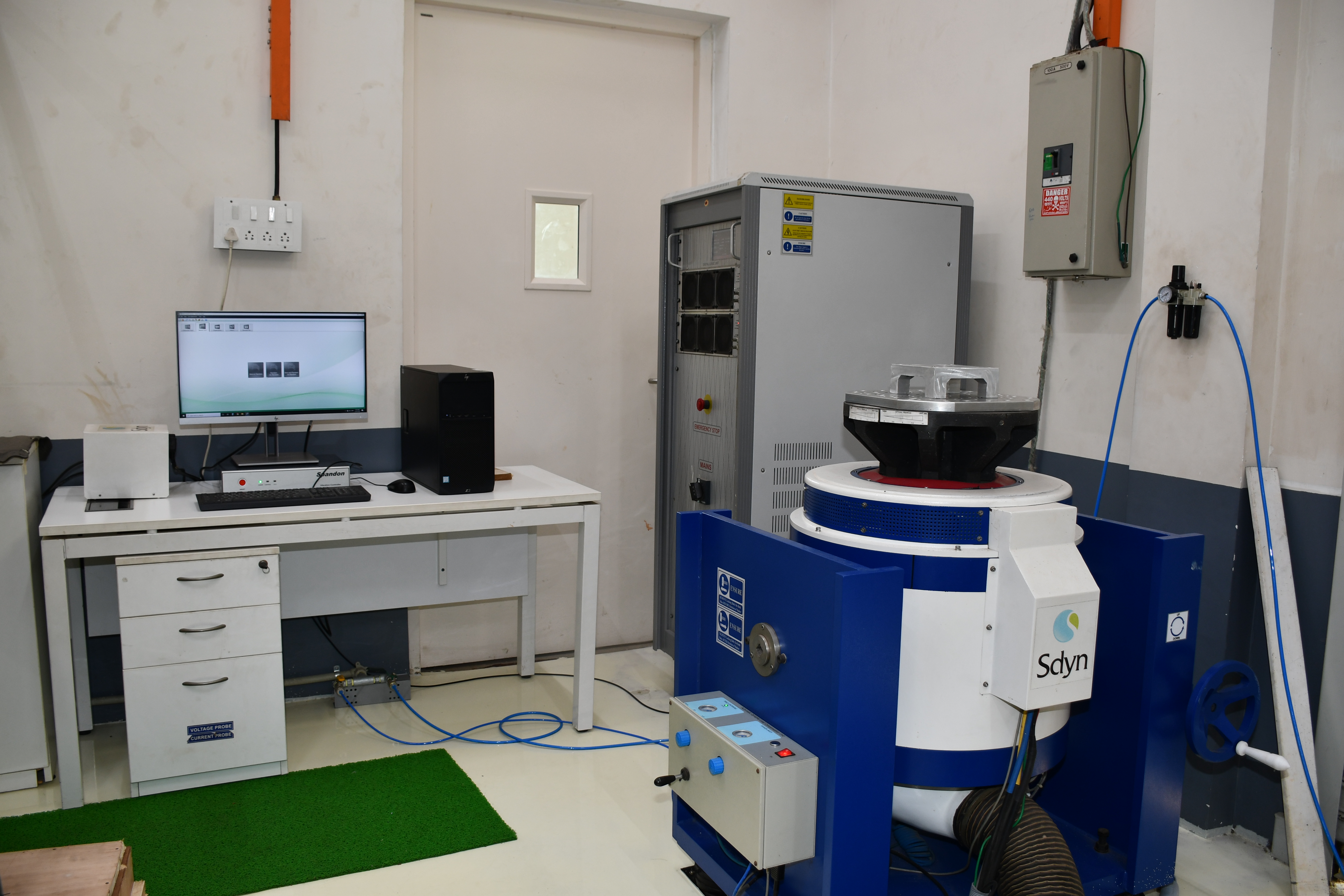 Vibration shaker laboratory